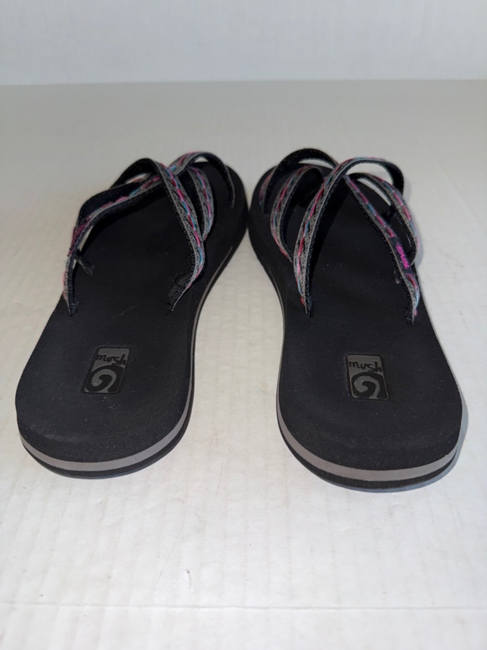 Teva Olowahu Flip Flop Sandals - Picture 8 of 11